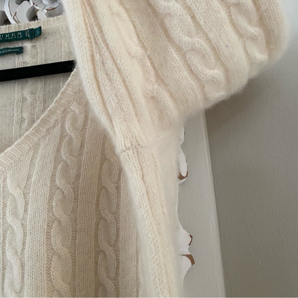 Lauren Ralph Lauren VTG Cashmere Cable Knit V-Neck Sweater Size L Luxury Preppy - Picture 6 of 8